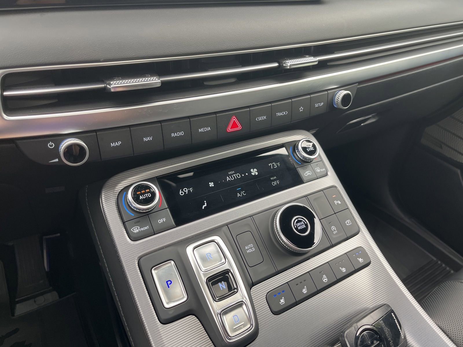 Used 2025 Hyundai Palisade Calligraphy FWD image 28