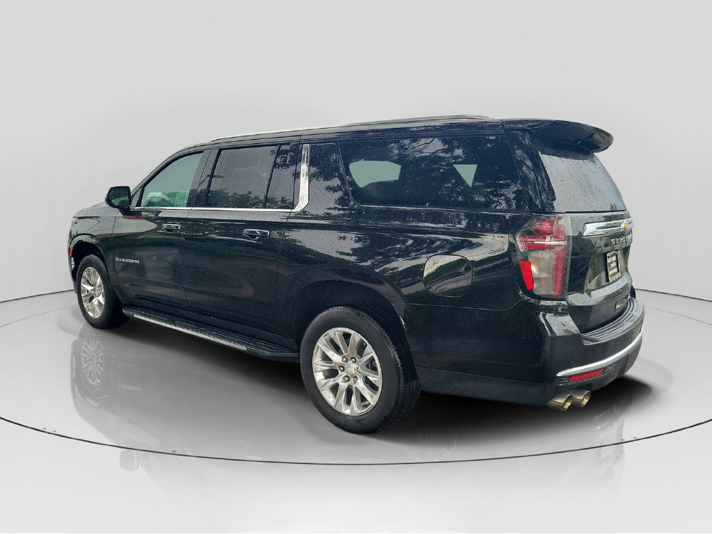 Used 2024 Chevrolet Suburban Premier AWD/4WD image 5