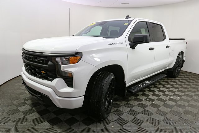 Used 2024 Chevrolet Silverado 1500 Custom image 5