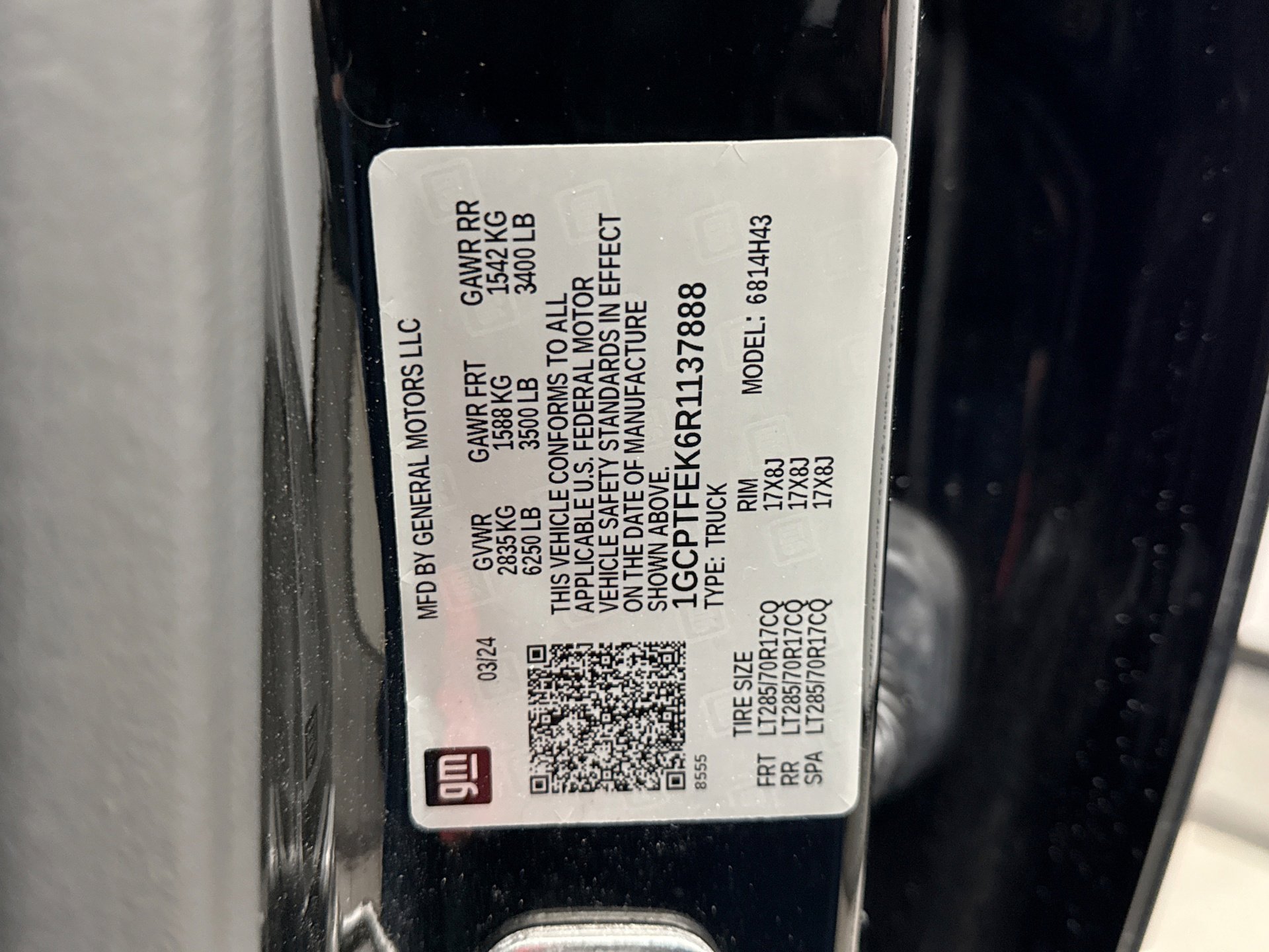 Used 2024 Chevrolet Colorado ZR2 w/ ZR2 Convenience Package III image 24