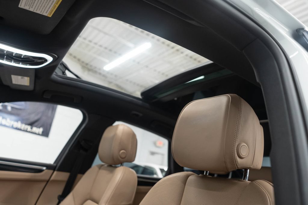 Used 2024 Porsche Macan S AWD/4WD image 7