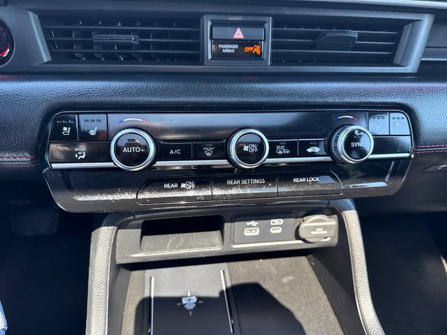 Used 2025 Honda Pilot Black Edition image 34