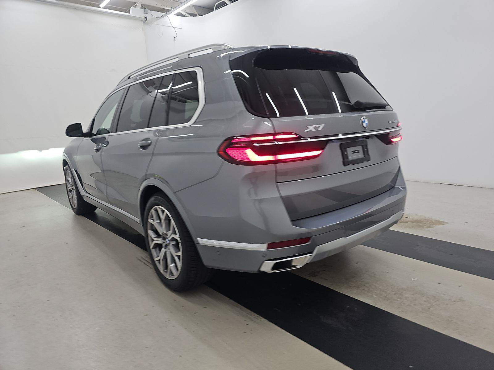 Certified 2026 BMW X7 xDrive40i AWD/4WD image 6