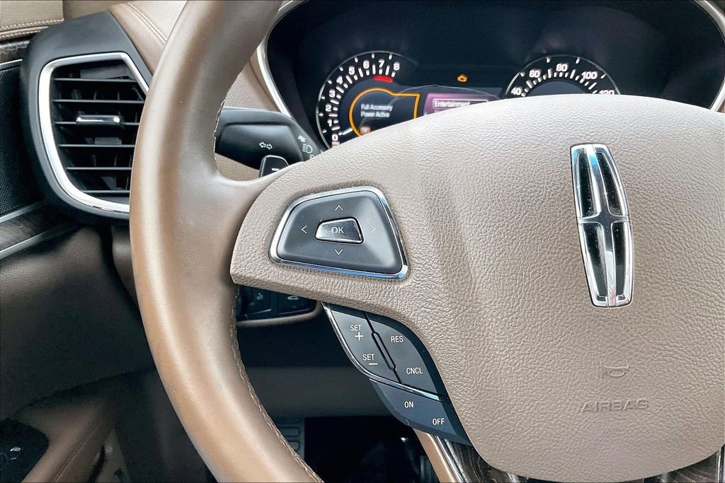 Used 2016 Lincoln MKX Reserve w/ Climate Package image 17