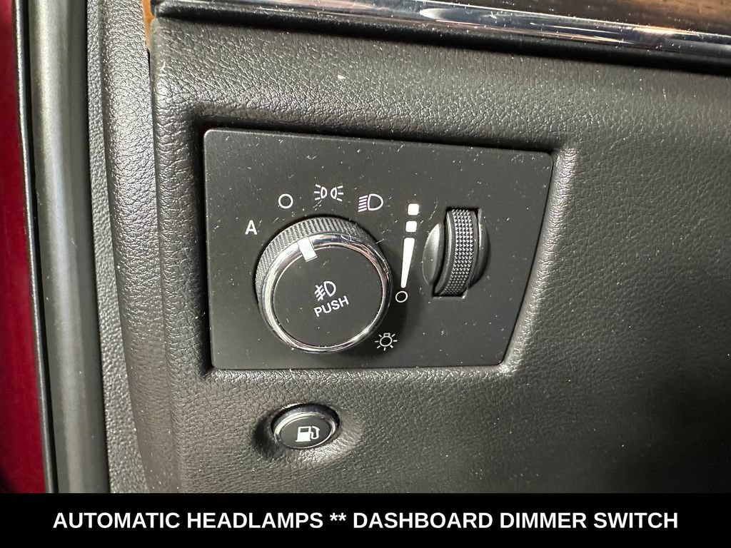 Used 2021 Jeep Grand Cherokee Summit AWD/4WD image 22