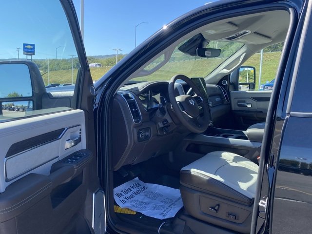 New 2026 RAM 3500 Laramie w/ Max Tow Package image 15