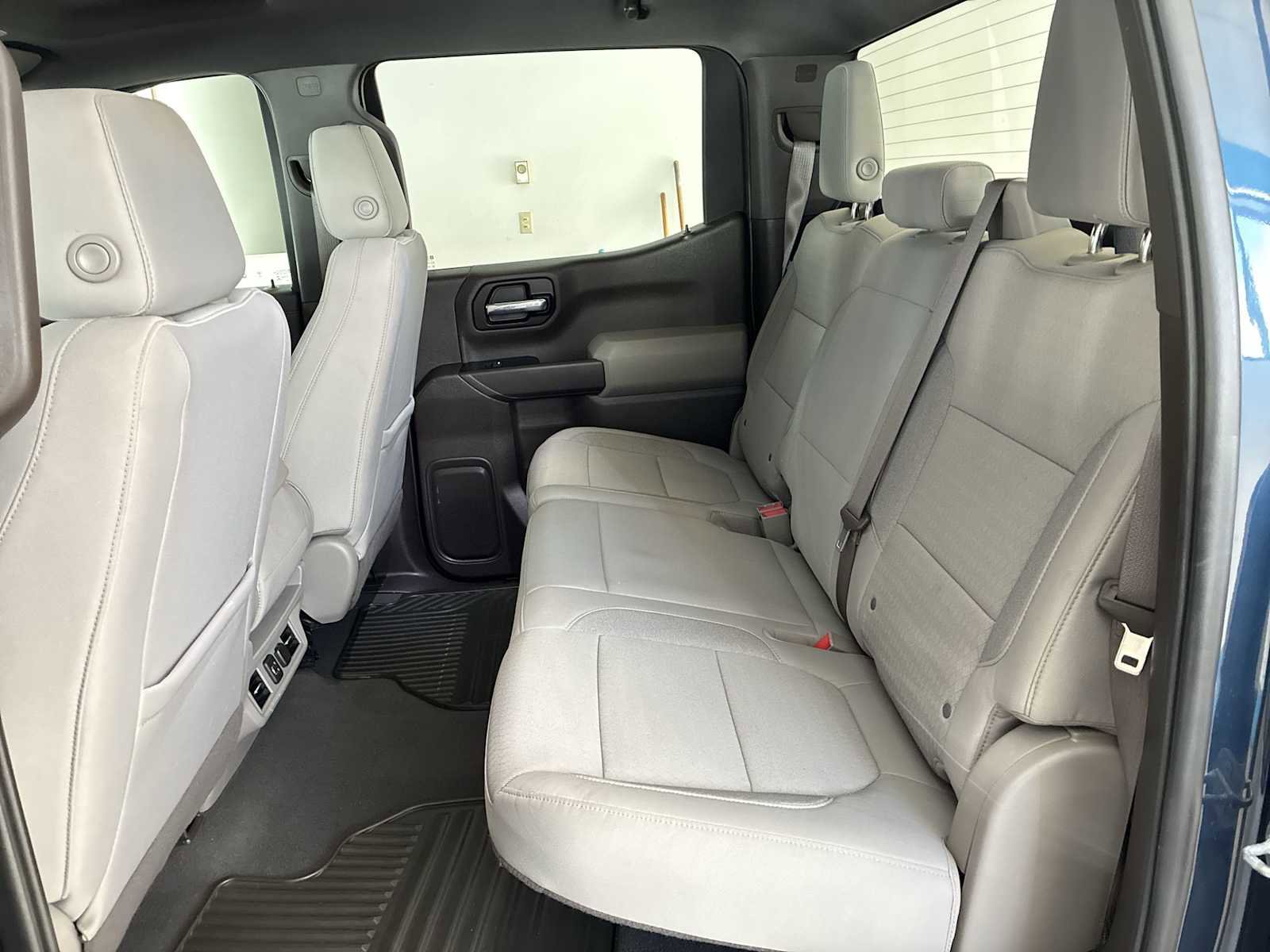 Used 2022 Chevrolet Silverado 1500 LT image 23