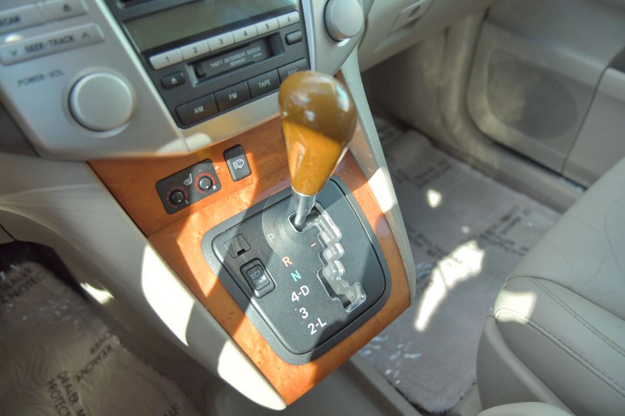 Used 2005 Lexus RX 330 image 24