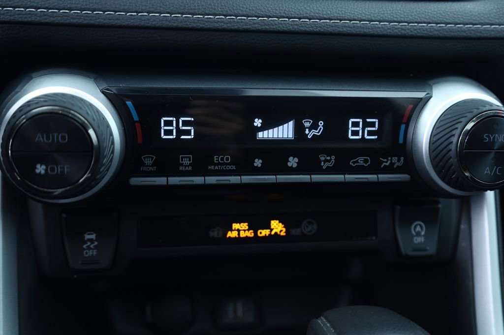 Used 2023 Toyota RAV4 XLE w/ Convenience Package image 11