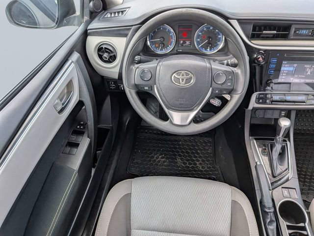 Used 2017 Toyota Corolla LE FWD image 14