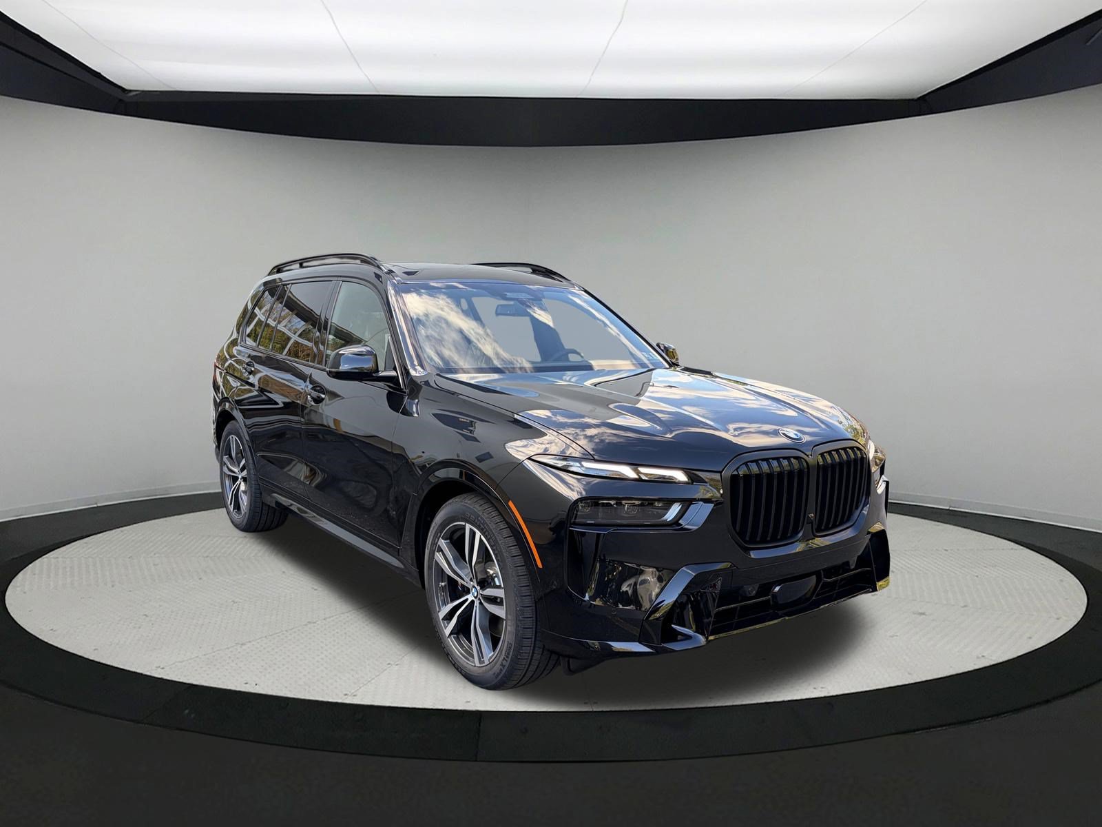 New 2027 BMW X7 xDrive40i w/ M Sport Package AWD/4WD image 3