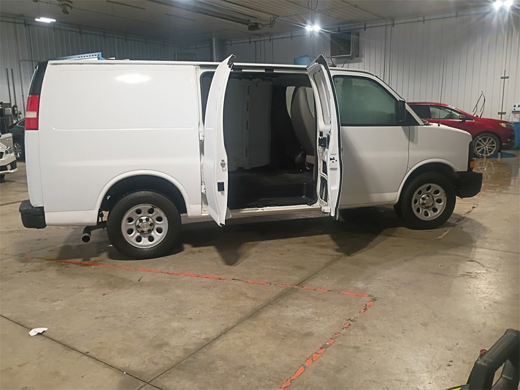 Used 2013 Chevrolet Express 1500 image 13