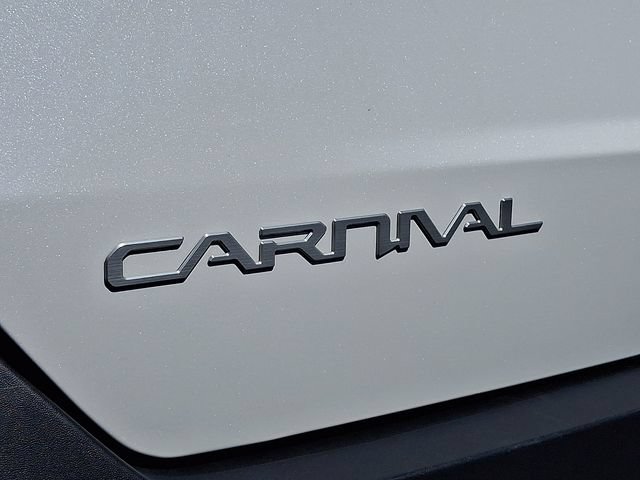 Certified 2026 Kia Carnival LXS FWD image 30