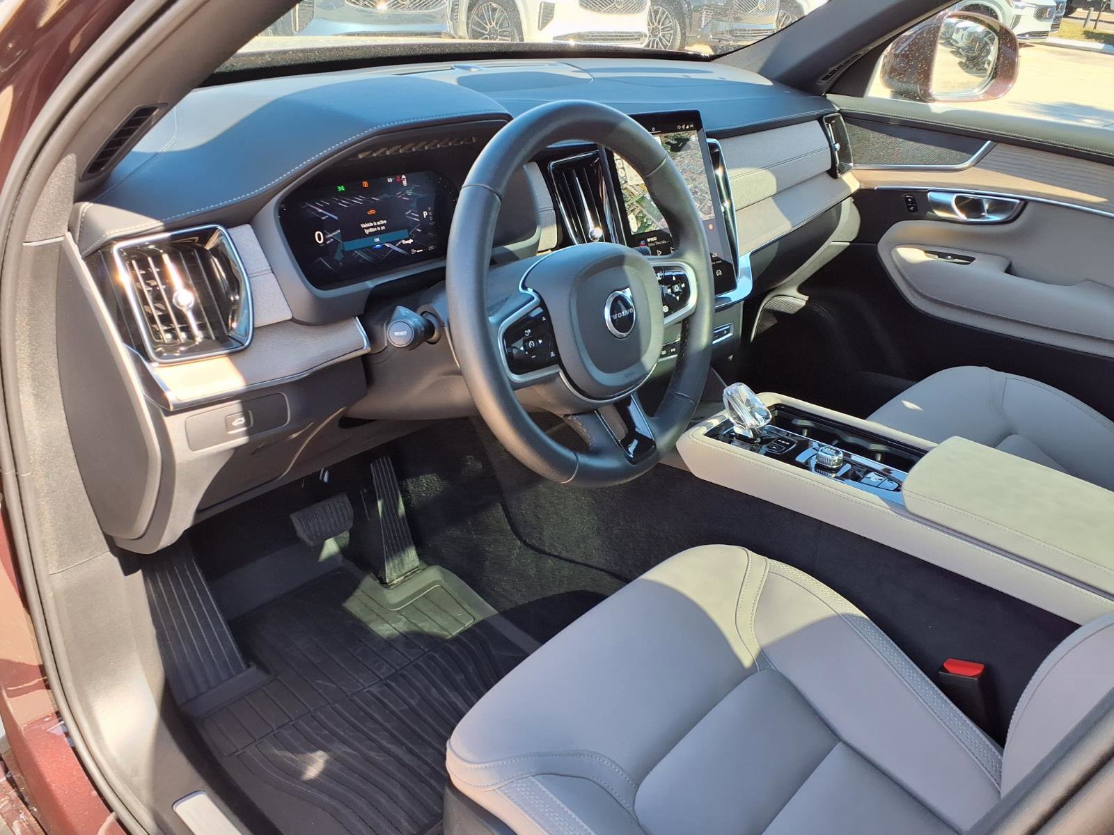 New 2026 Volvo XC90 B5 Core w/ Protection Package Premier image 12