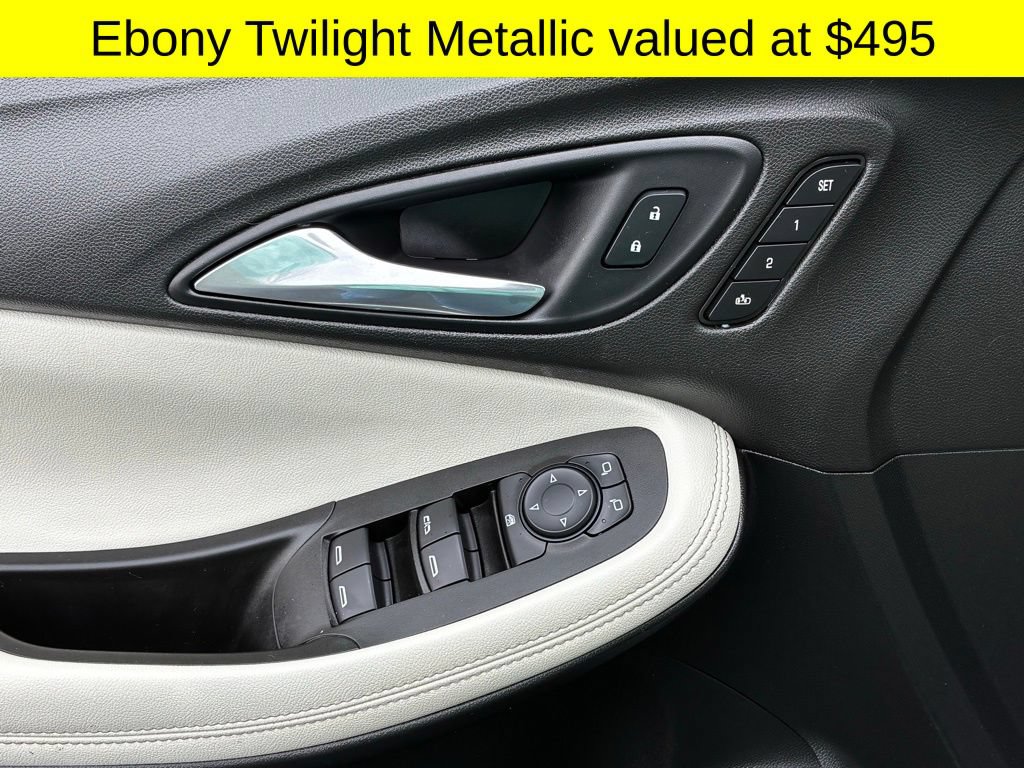 Used 2020 Buick Encore GX Essence w/ Advanced Technology Package AWD/4WD image 5