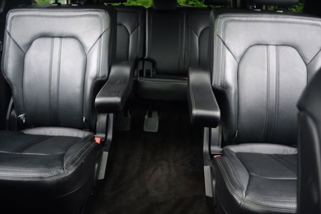 Used 2018 Ford Expedition Limited w/ Equipment Group 301A AWD/4WD image 16