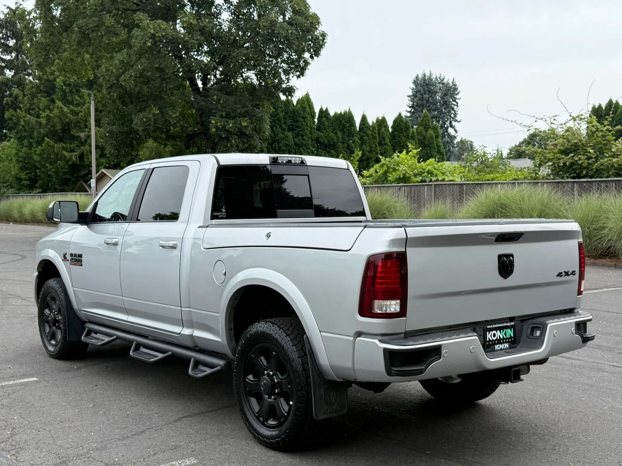 Used 2018 RAM 2500 Laramie w/ Sport Appearance Group AWD/4WD image 3