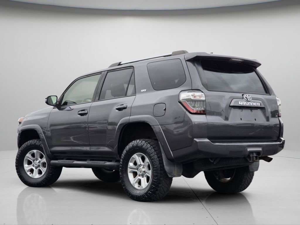Used 2020 Toyota 4Runner SR5 Premium w/ Moonroof Package AWD/4WD image 21