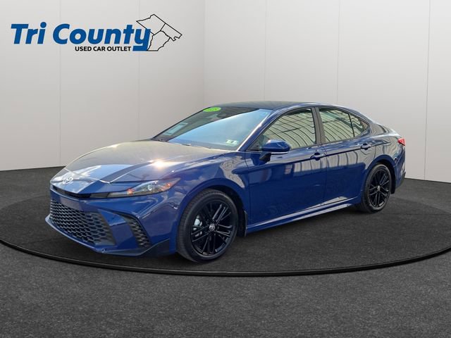 Certified 2025 Toyota Camry SE AWD/4WD image 3