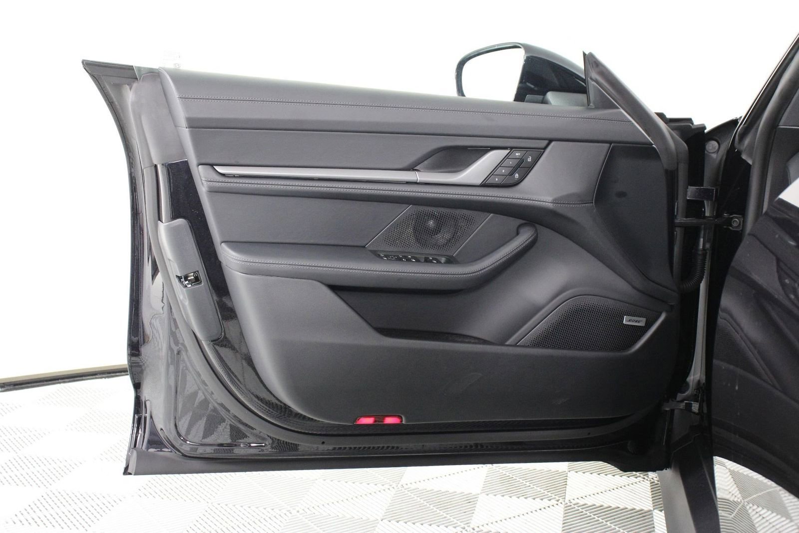 New 2026 Porsche Taycan 4S image 21