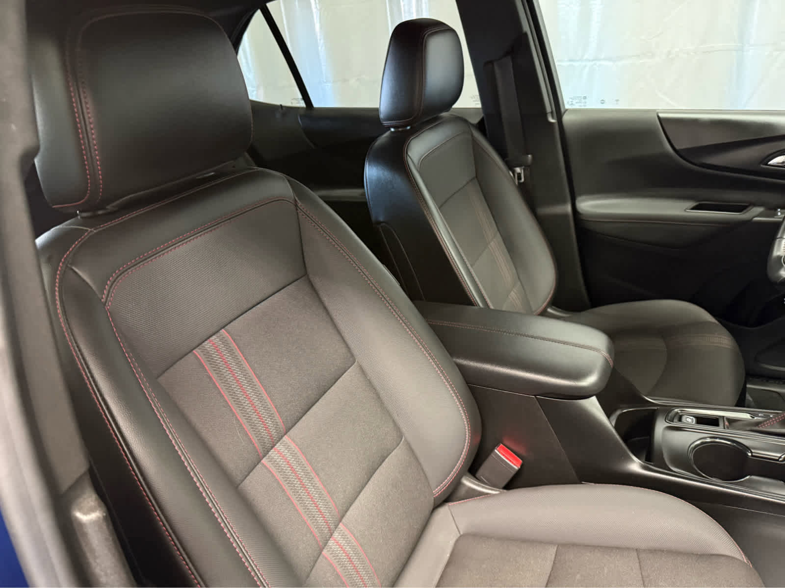 Used 2022 Chevrolet Equinox RS AWD/4WD image 27