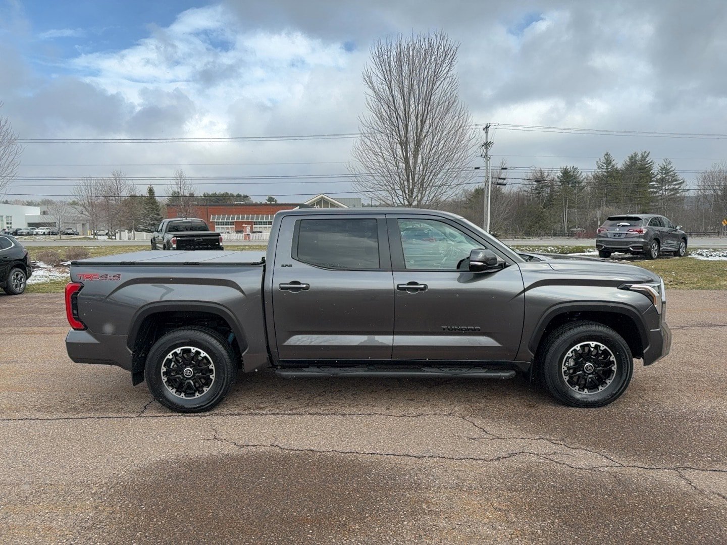 Used 2024 Toyota Tundra SR5 AWD/4WD image 4