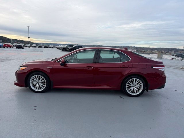 Used 2019 Toyota Camry XLE FWD image 6