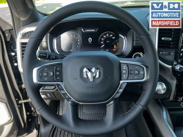Used 2025 RAM 1500 Laramie AWD/4WD image 21