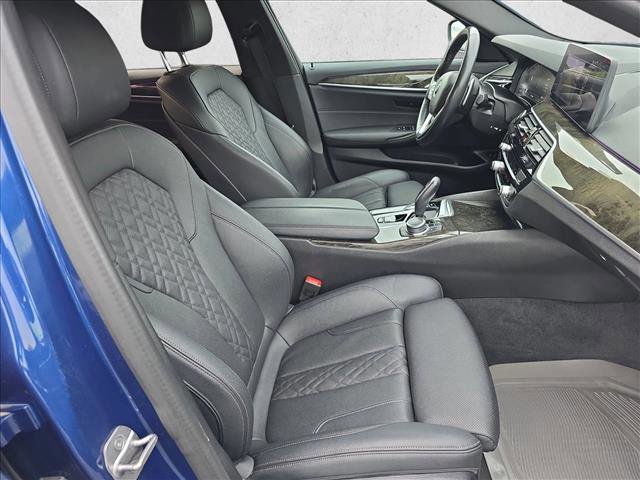 Used 2022 BMW 530i xDrive w/ Convenience Package image 10