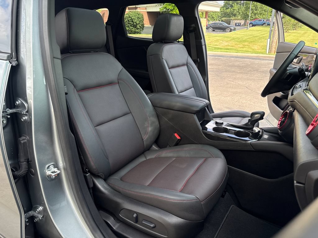 Certified 2025 Chevrolet Blazer RS AWD/4WD image 46