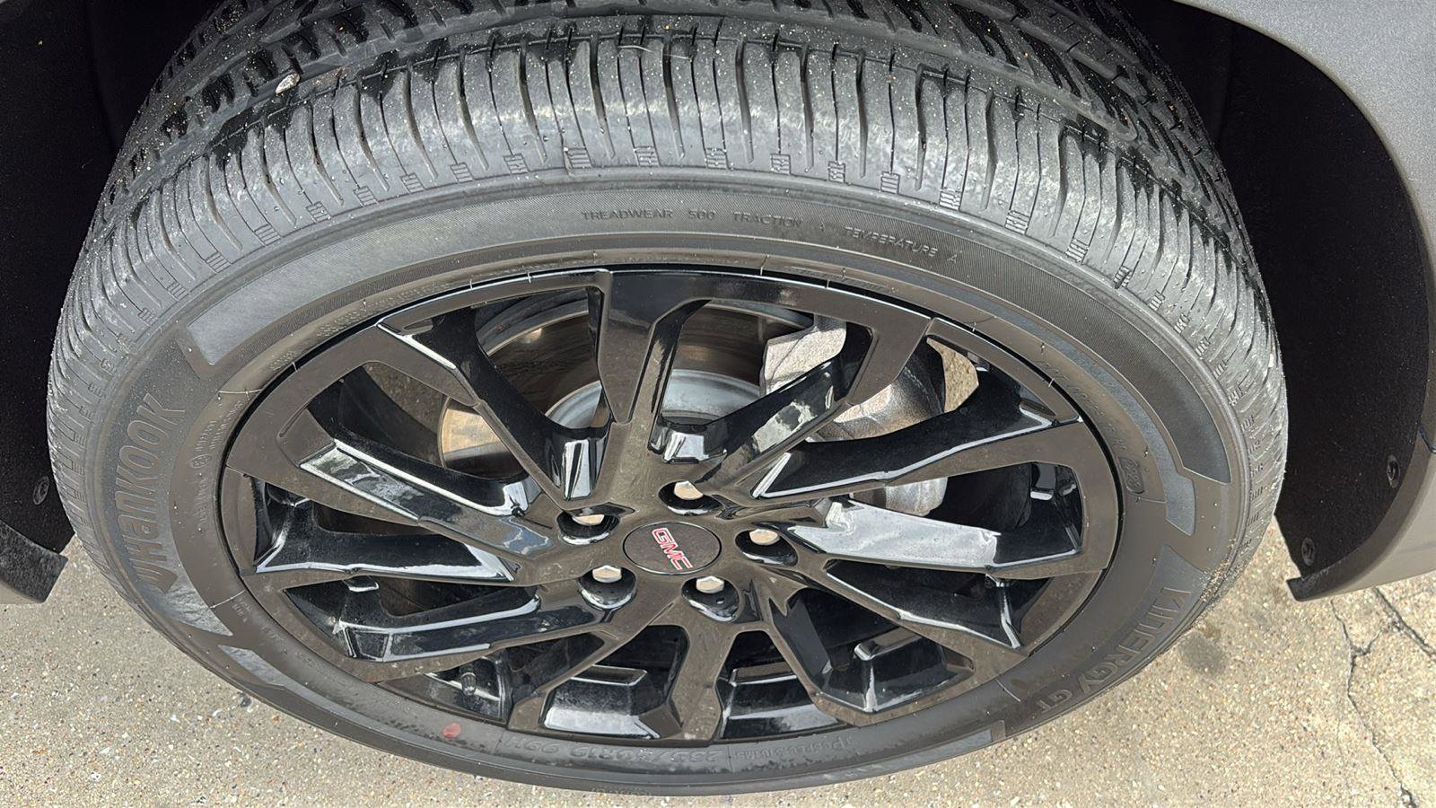 Certified 2024 GMC Terrain SLT w/ Elevation Edition AWD/4WD image 9