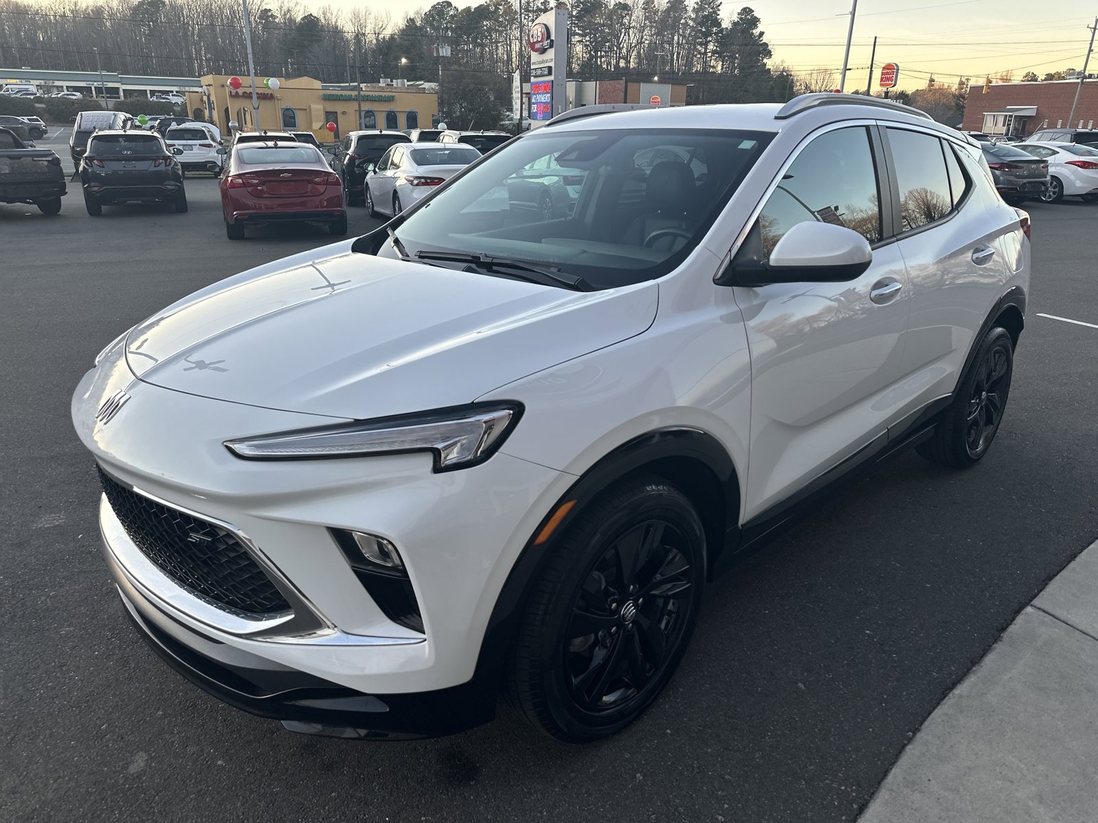 Used 2024 Buick Encore GX Sport Touring w/ Comfort Package image 4