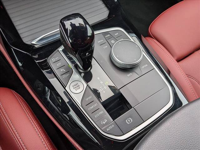 Used 2025 BMW X4 xDrive30i AWD/4WD image 11