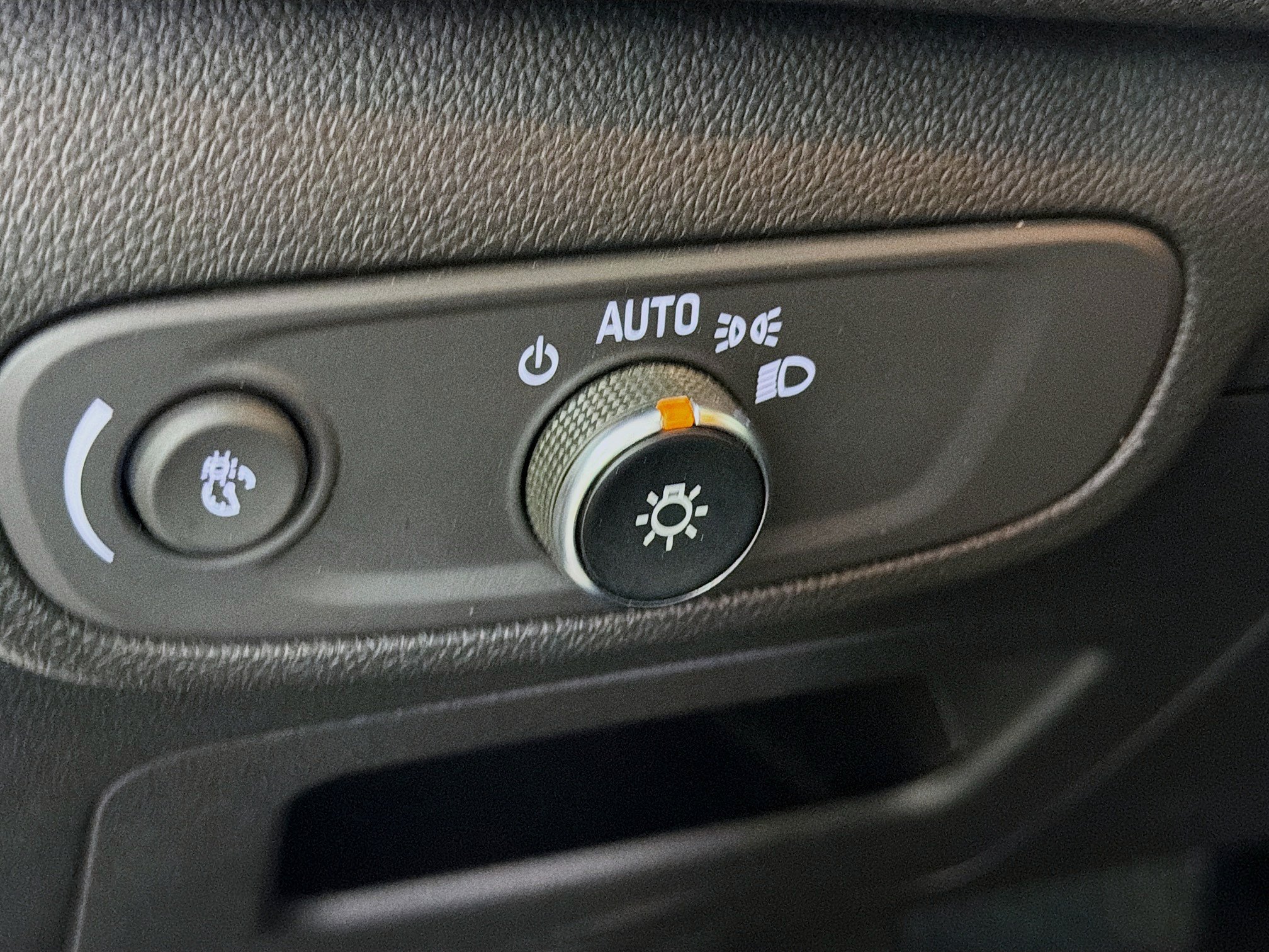 Used 2024 Chevrolet TrailBlazer LT FWD image 16