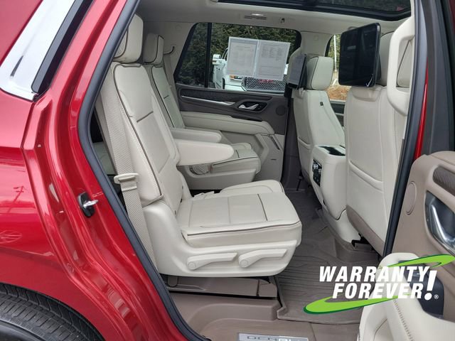 Used 2024 GMC Yukon Denali w/ Denali Reserve Package image 17