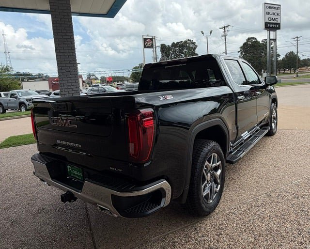 New 2026 GMC Sierra 1500 SLT w/ SLT Premium Package AWD/4WD image 8