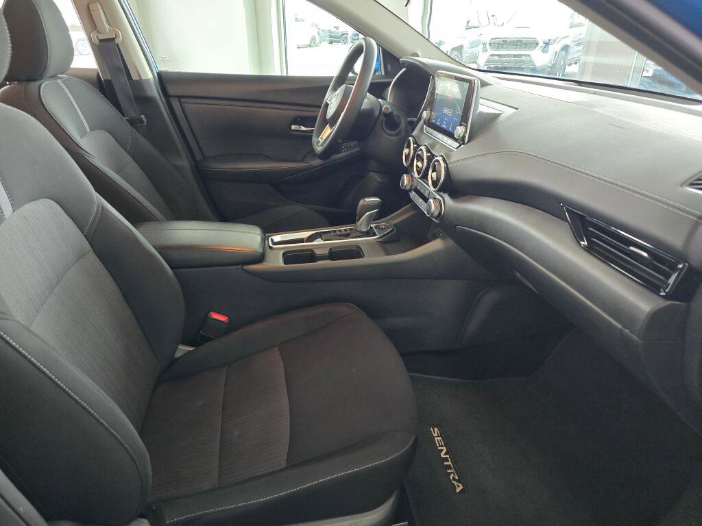 Used 2024 Nissan Sentra SV FWD image 42