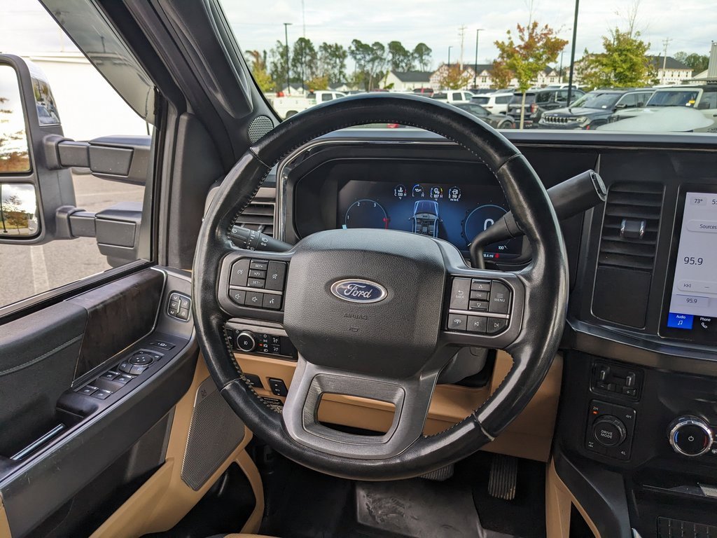 Used 2023 Ford F250 Lariat w/ Chrome Package image 31