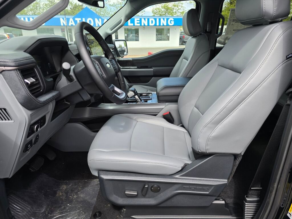 New 2025 Ford F150 Lightning Flash AWD/4WD image 15