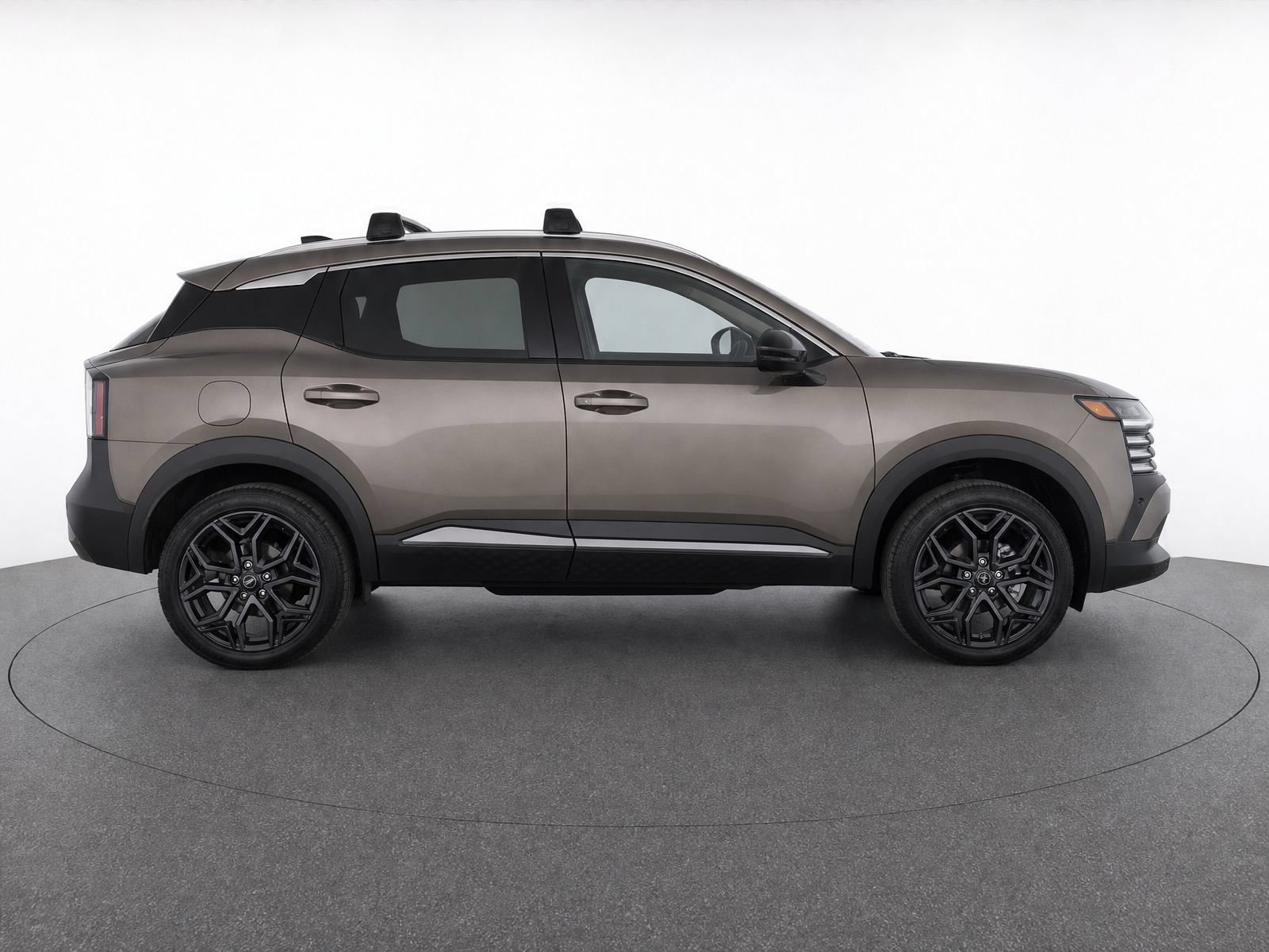 Used 2026 Nissan Kicks SR w/ Cold Weather Package AWD/4WD image 8