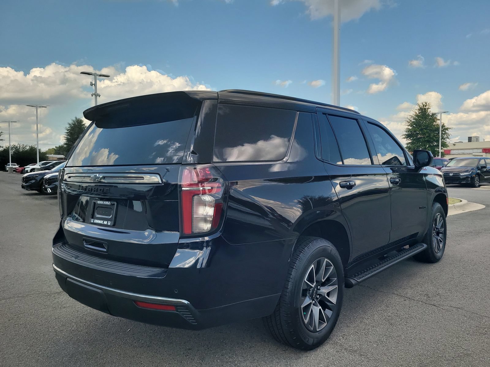 Used 2022 Chevrolet Tahoe Z71 AWD/4WD image 3
