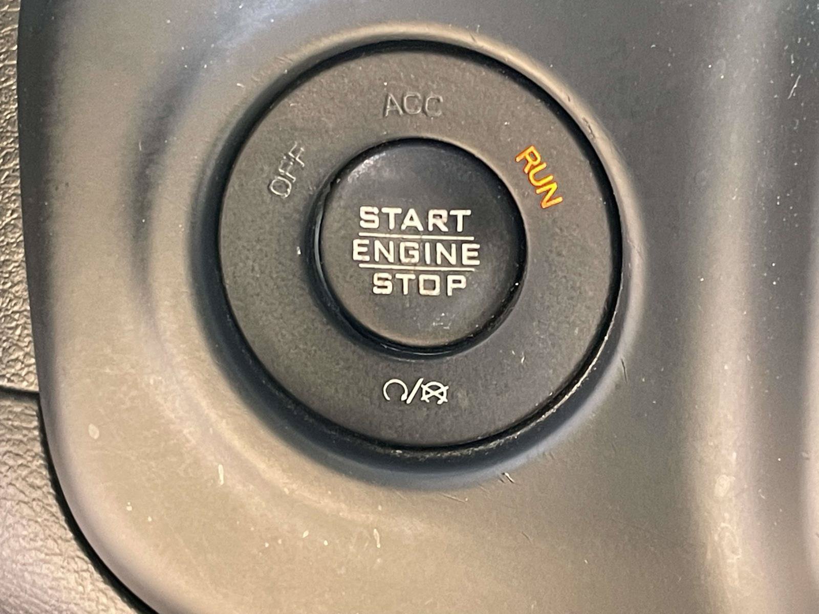 Used 2018 Jeep Wrangler Sport AWD/4WD image 23