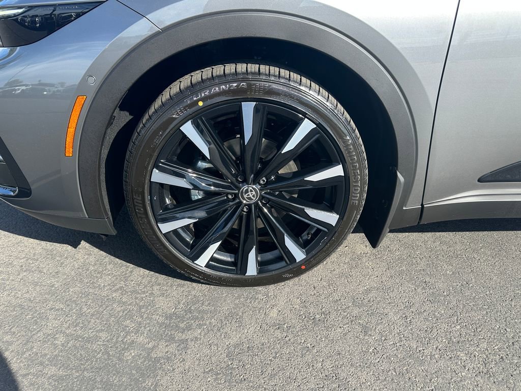 New 2026 Toyota Crown Platinum image 10