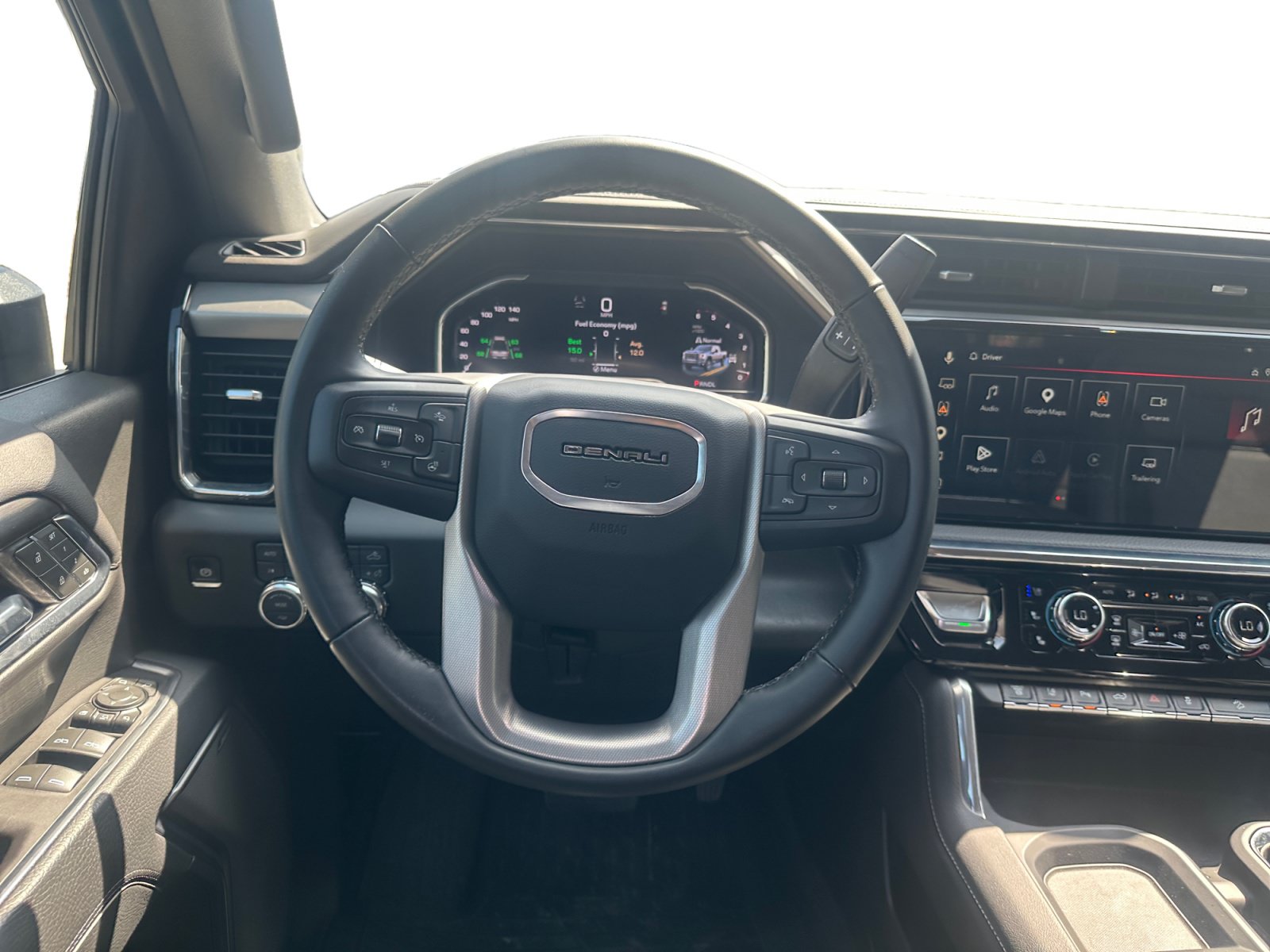 Used 2025 GMC Sierra 2500 Denali w/ Denali Reserve Package AWD/4WD image 13