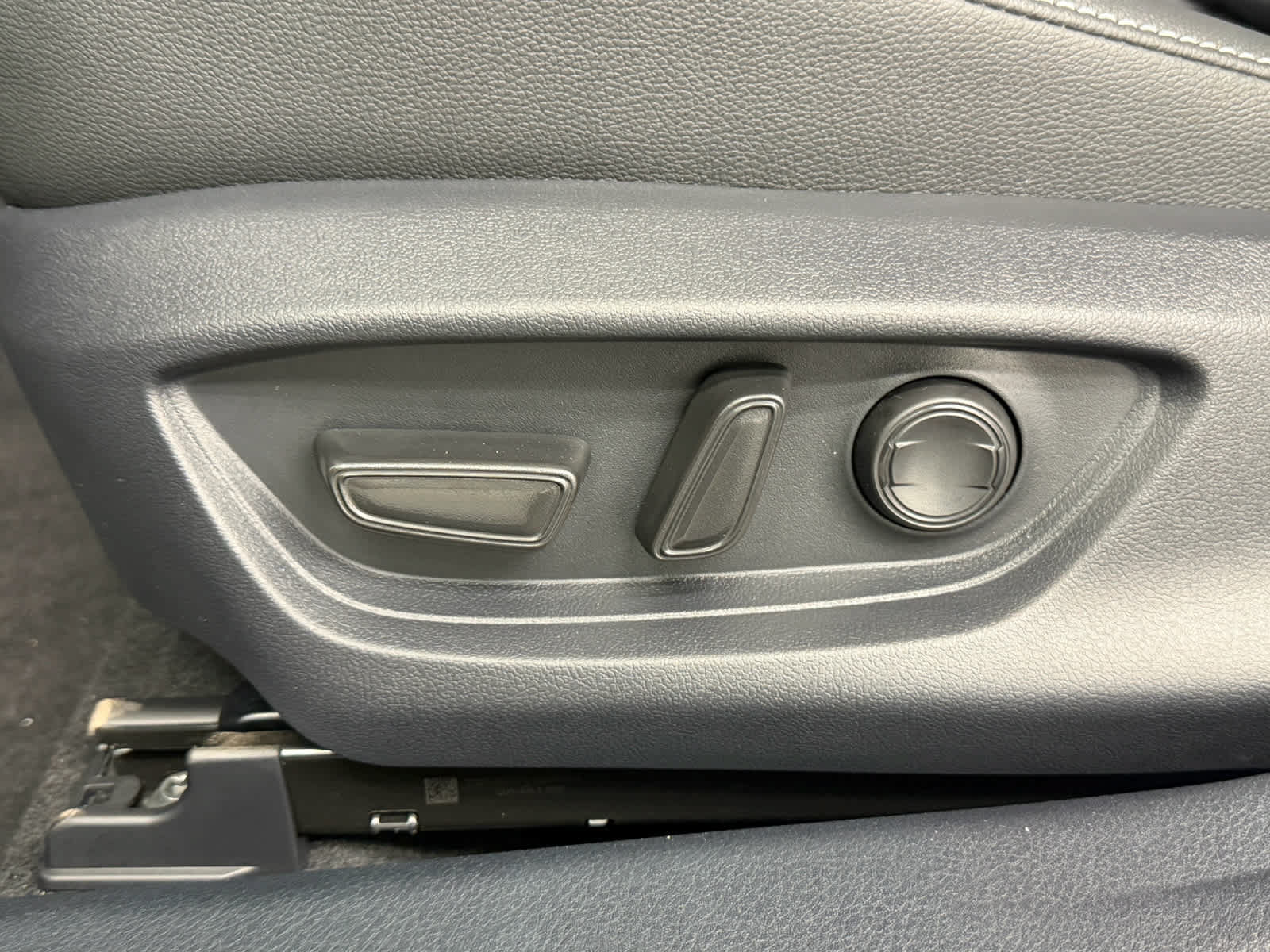 New 2026 Toyota Camry SE w/ Multimedia Upgrade Package FWD image 17
