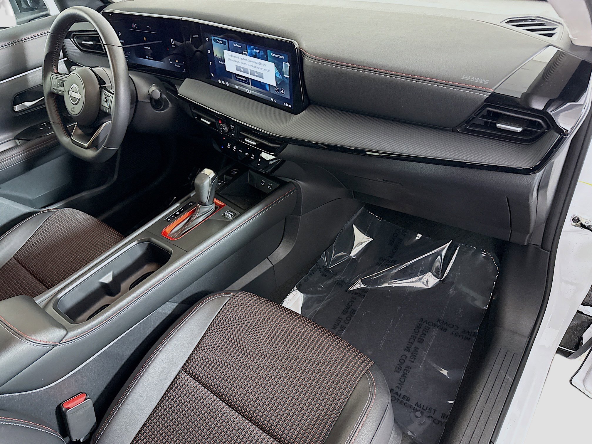 Used 2026 Nissan Kicks SR image 30