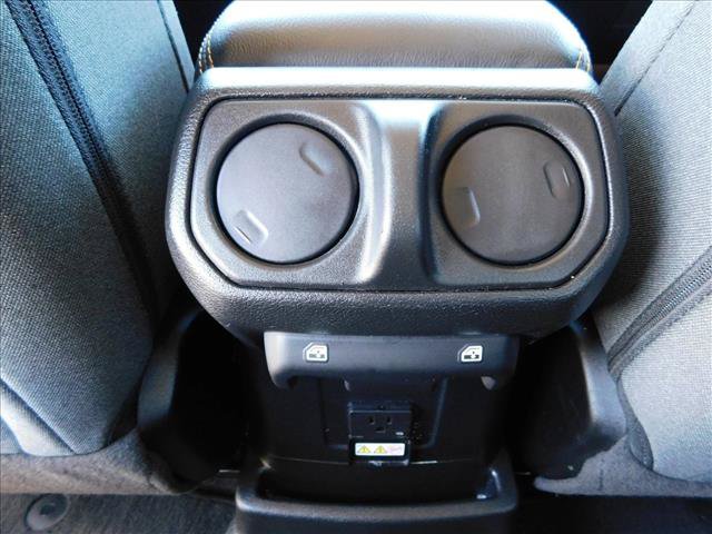 Used 2025 Jeep Wrangler Sahara 4xe AWD/4WD image 24