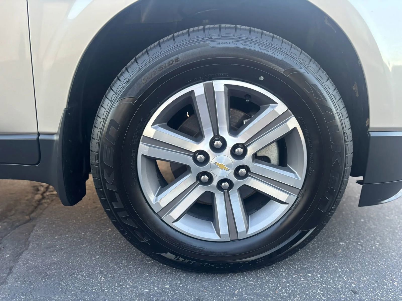 Used 2015 Chevrolet Traverse LT AWD/4WD image 26