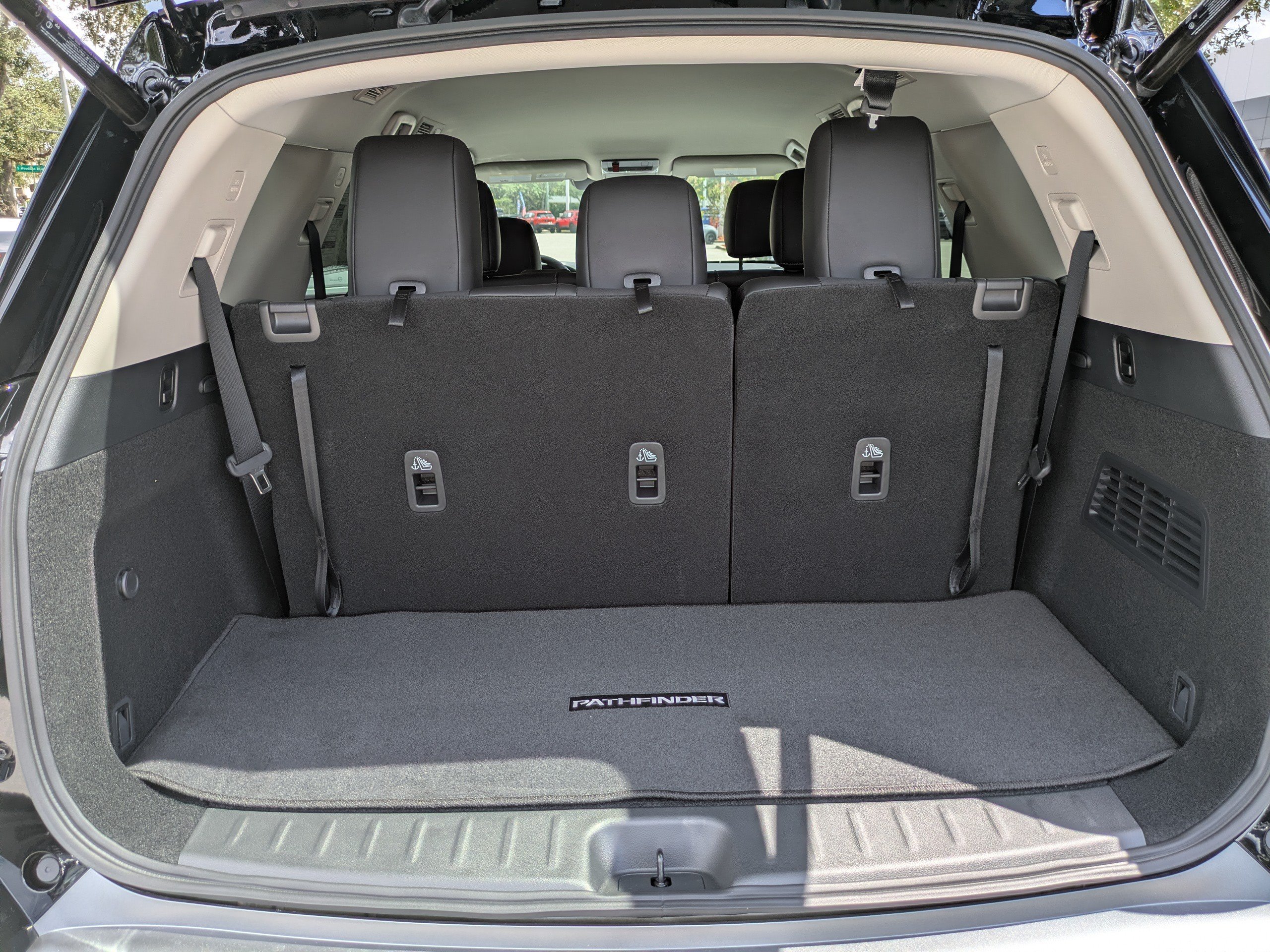 New 2026 Nissan Pathfinder SL FWD image 13