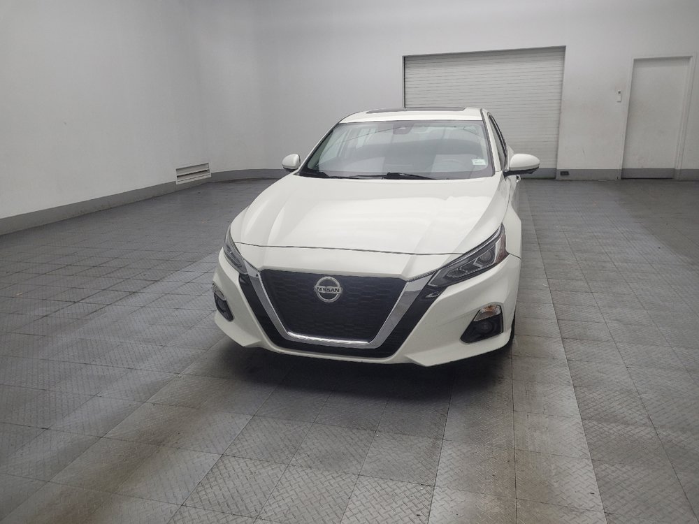 Used 2020 Nissan Altima 2.0 Platinum FWD image 15